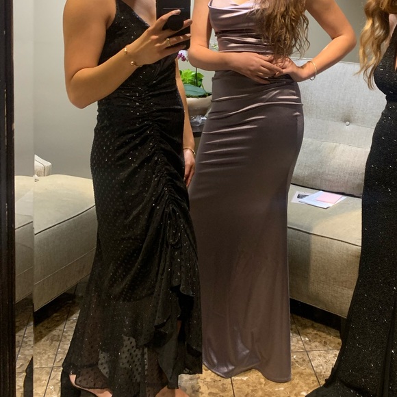 Little sparkly black dress - Size small - barely worn - Picture 2 of 5